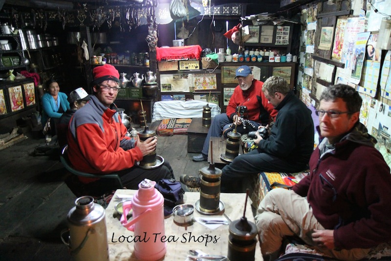 local teahouse in Olangchung gola 